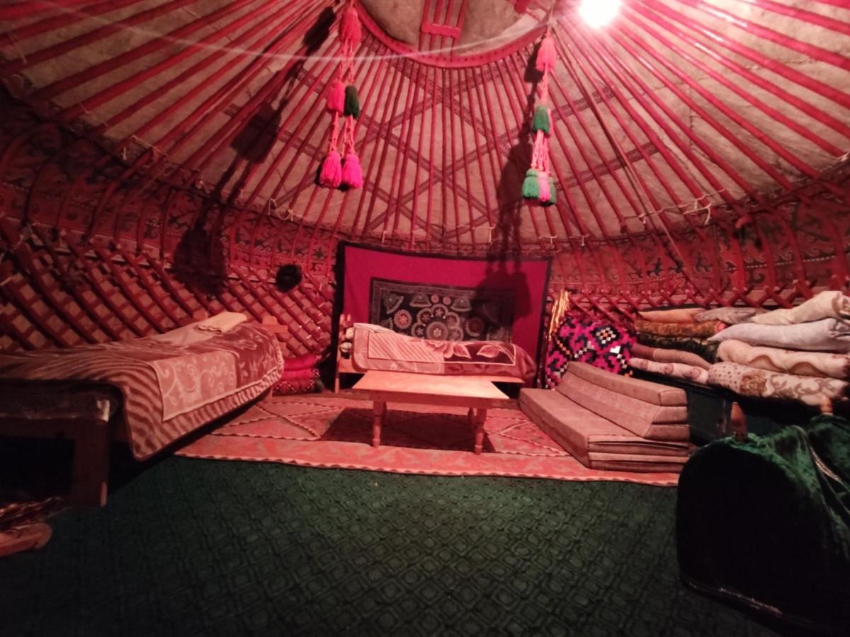 Отель Karakol Yurts Camp Экстерьер фото