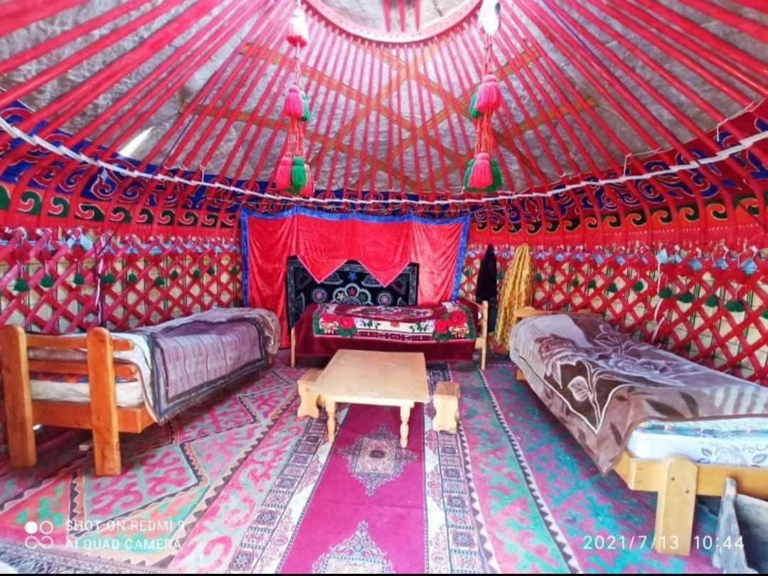 Karakol Yurt Lodge Экстерьер фото